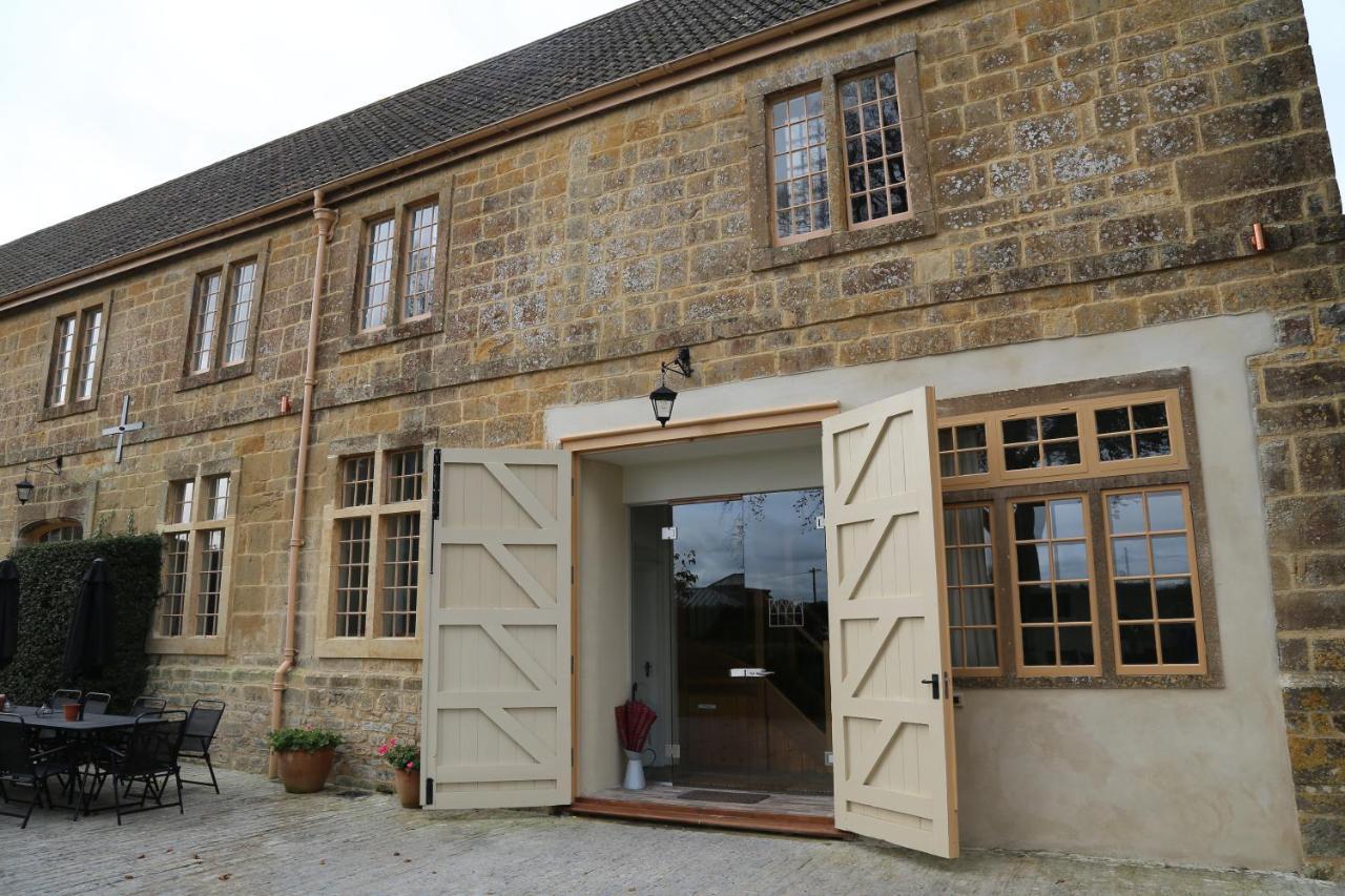 North Cadbury Court Coach Houses מראה חיצוני תמונה