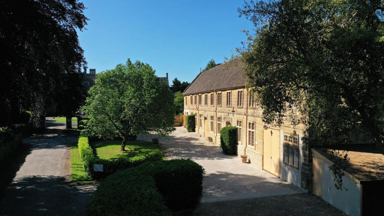 North Cadbury Court Coach Houses מראה חיצוני תמונה